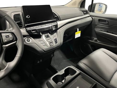 New 2027 Honda Odyssey EX-L image 17