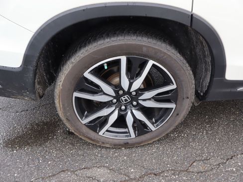 Used 2019 Honda Pilot Touring image 39