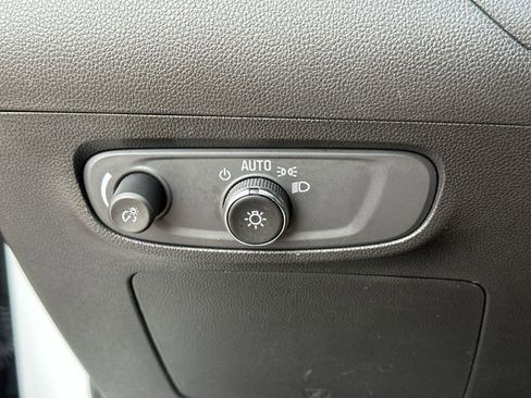 Used 2024 Buick Encore GX Sport Touring image 16