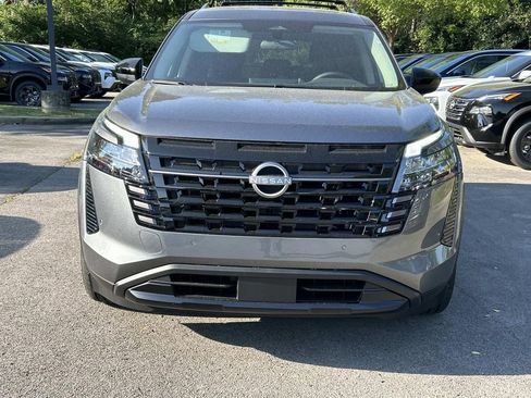 New 2026 Nissan Pathfinder SV w/ SV Premium Package FWD image 2