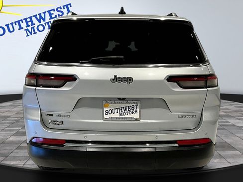 Used 2022 Jeep Grand Cherokee L Limited w/ MOPAR Finishing Package AWD/4WD image 5