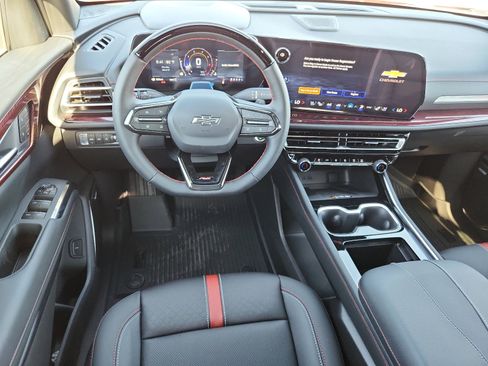 New 2026 Chevrolet Traverse RS w/ LPO, Floor Liner Package image 11