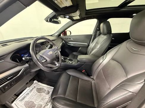 Used 2020 Cadillac XT4 Premium Luxury AWD/4WD image 17