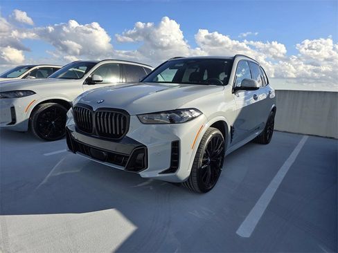 Certified 2026 BMW X5 sDrive40i w/ M Sport Package RWD image 1