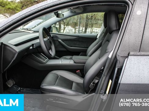 Used 2026 Tesla Model Y Long Range image 16