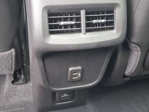 Certified 2023 GMC Terrain SLT w/ Tech Package FWD image 11