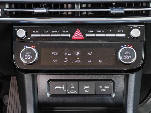 New 2026 Hyundai Tucson Blue SE image 18