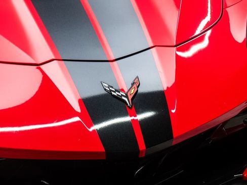 Used 2020 Chevrolet Corvette Stingray Preferred Cpe w/ 2LT Preferred Equipment Group RWD image 5