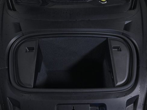 Certified 2025 Porsche Taycan 4S image 27