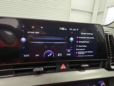 Used 2023 Kia Sportage EX FWD image 16