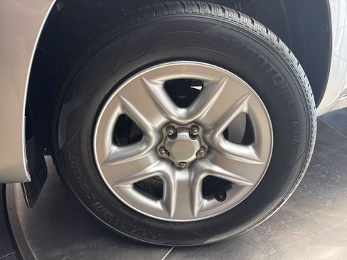 Used 2009 Toyota RAV4 4WD image 25