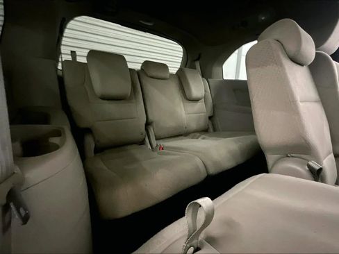 Used 2014 Honda Odyssey EX image 28