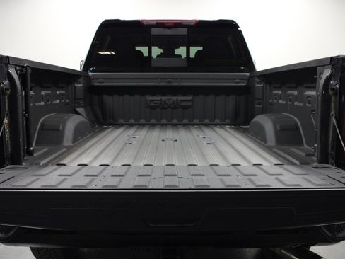 Used 2025 GMC Sierra 2500 Denali AWD/4WD image 14