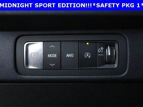 Used 2026 Chevrolet Traverse LT w/ Midnight/Sport Edition image 22