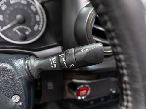 Used 2022 Toyota Tacoma TRD Sport w/ Technology Package RWD image 31