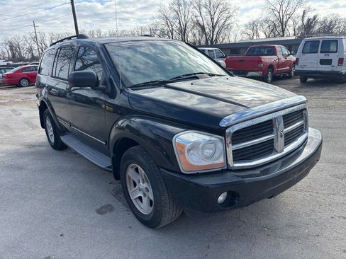 Used 2005 Dodge Durango Limited w/ Trailer Tow Group image 2
