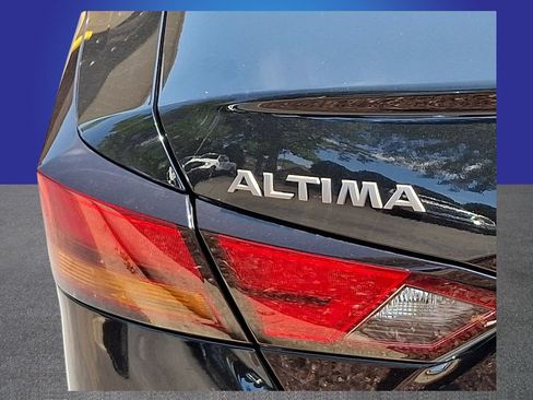 Used 2023 Nissan Altima 2.5 SV w/ SV Premium Package FWD image 7