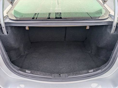 Used 2016 Ford Fusion SE w/ Equipment Group 201A image 6