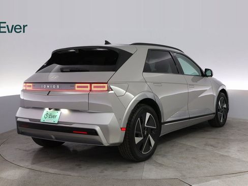 Used 2025 Hyundai Ioniq 5 Limited image 12