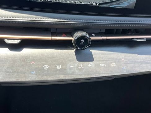 Used 2024 Nissan Ariya FWD image 27