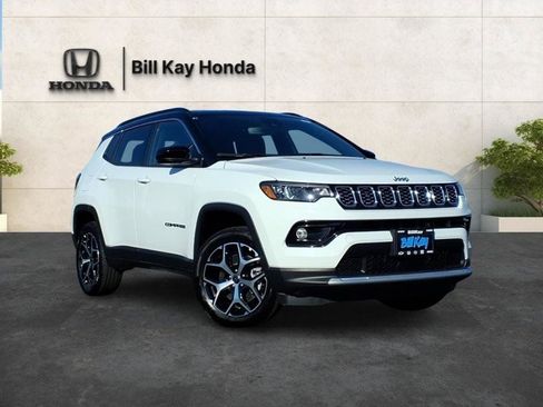 Used 2026 Jeep Compass Limited AWD/4WD image 5