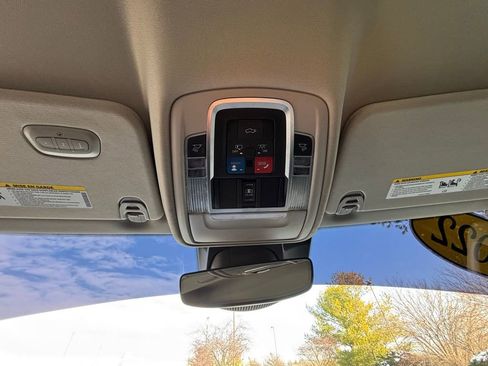 Used 2022 RAM 1500 Laramie image 36