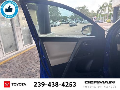 Used 2015 Toyota RAV4 Limited FWD image 18