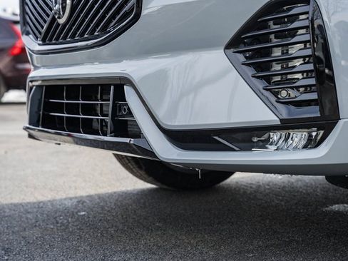 New 2026 Volvo XC60 B5 Ultra w/ Protection Package Premier image 15