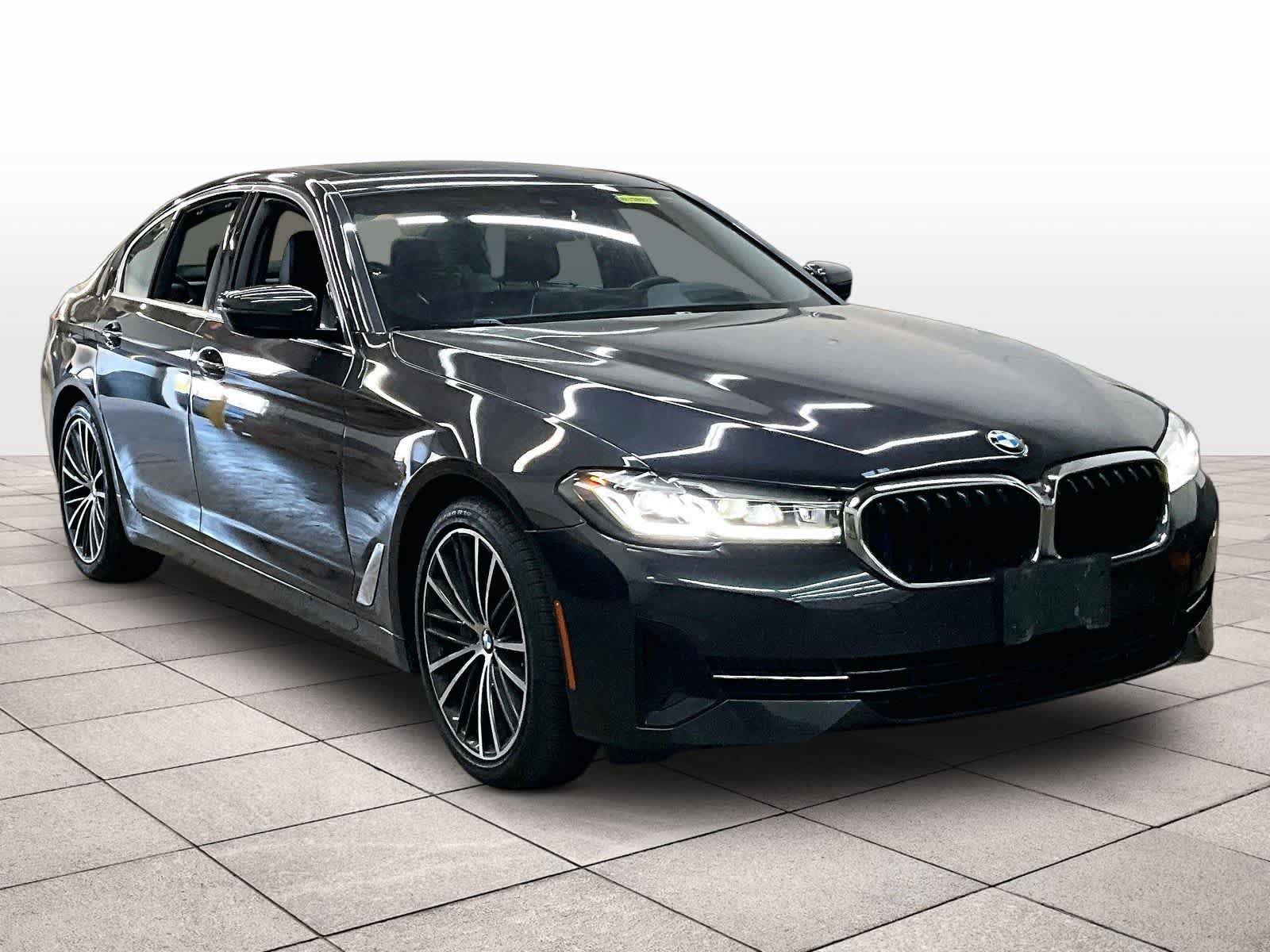 Used 2023 BMW 530i xDrive w/ Executive Package AWD/4WD image 2