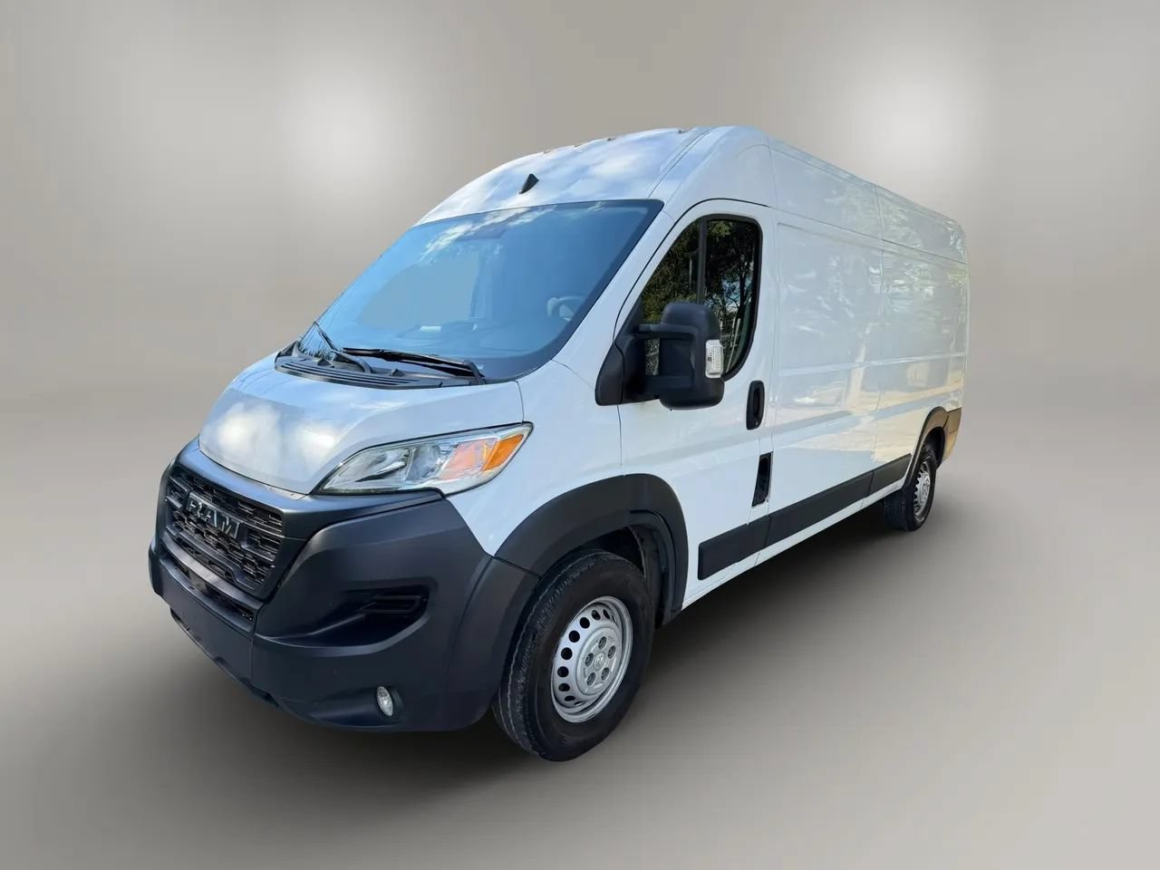 Used 2025 RAM ProMaster 2500 w/ Convenience Group FWD image 6