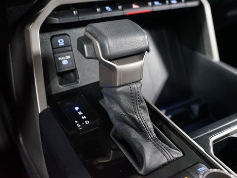 Used 2022 Toyota Tundra SR5 w/ SR5 Premium Package image 22