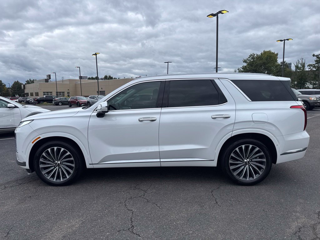 Certified 2024 Hyundai Palisade Calligraphy AWD/4WD image 3