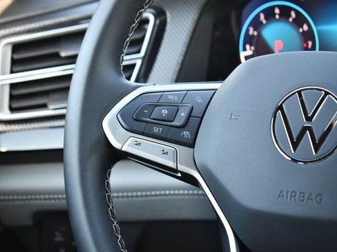 New 2025 Volkswagen Atlas Cross Sport SEL AWD/4WD image 22