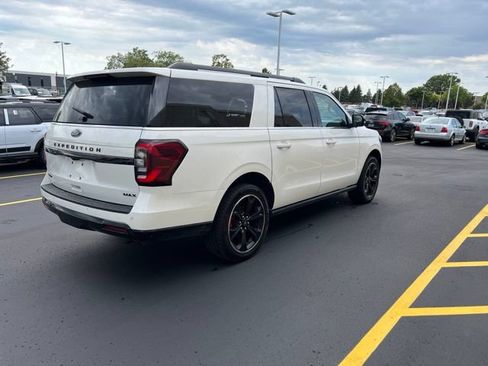 Used 2024 Ford Expedition Max Limited AWD/4WD image 2