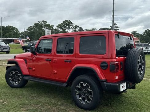 New 2026 Jeep Wrangler Unlimited Sahara w/ Safety Group AWD/4WD image 15