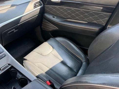 Used 2021 Hyundai Palisade Calligraphy w/ Winter Package FWD image 18