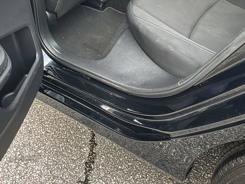 Used 2018 Honda Civic EX image 31