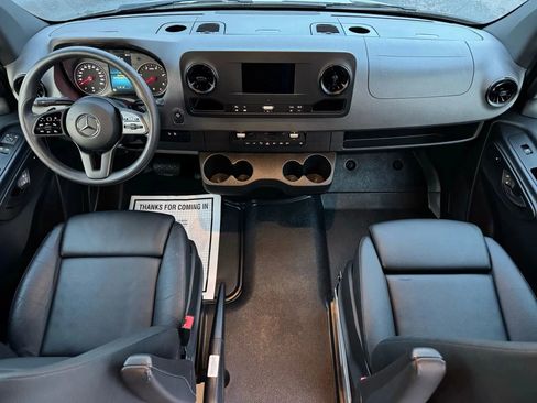 Used 2021 Mercedes-Benz Sprinter 3500 image 22
