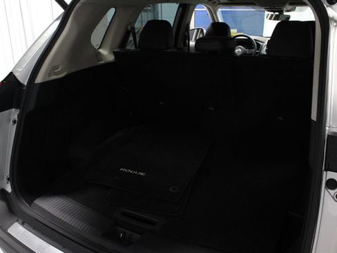 Certified 2023 Nissan Rogue SV w/ SV Premium B Package AWD/4WD image 14