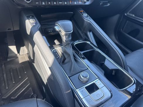 Used 2023 Kia Telluride EX image 17