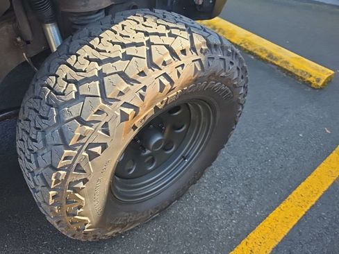 Used 2011 Jeep Wrangler Rubicon w/ PWR Convenience Group image 5