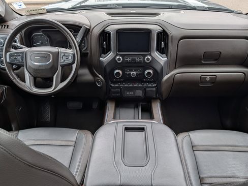 Used 2022 GMC Sierra 1500 Denali w/ Denali Premium Package image 10