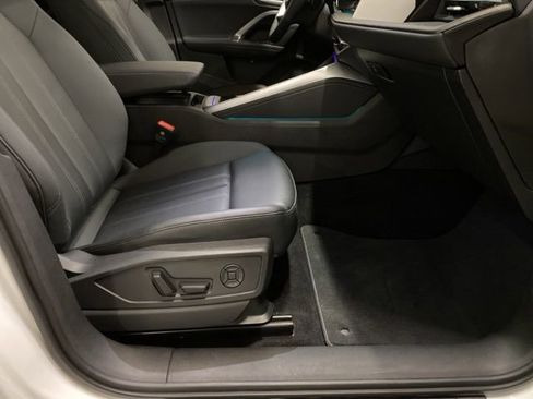 Used 2025 Audi Q5 Premium w/ Convenience Package image 81