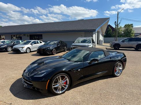 Used 2014 Chevrolet Corvette Stingray Convertible w/ 2LT Preferred Equipment Group RWD image 2
