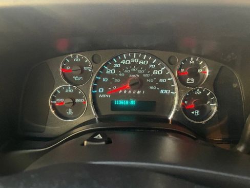 Used 2021 Chevrolet Express 2500 w/ Communications Package image 9