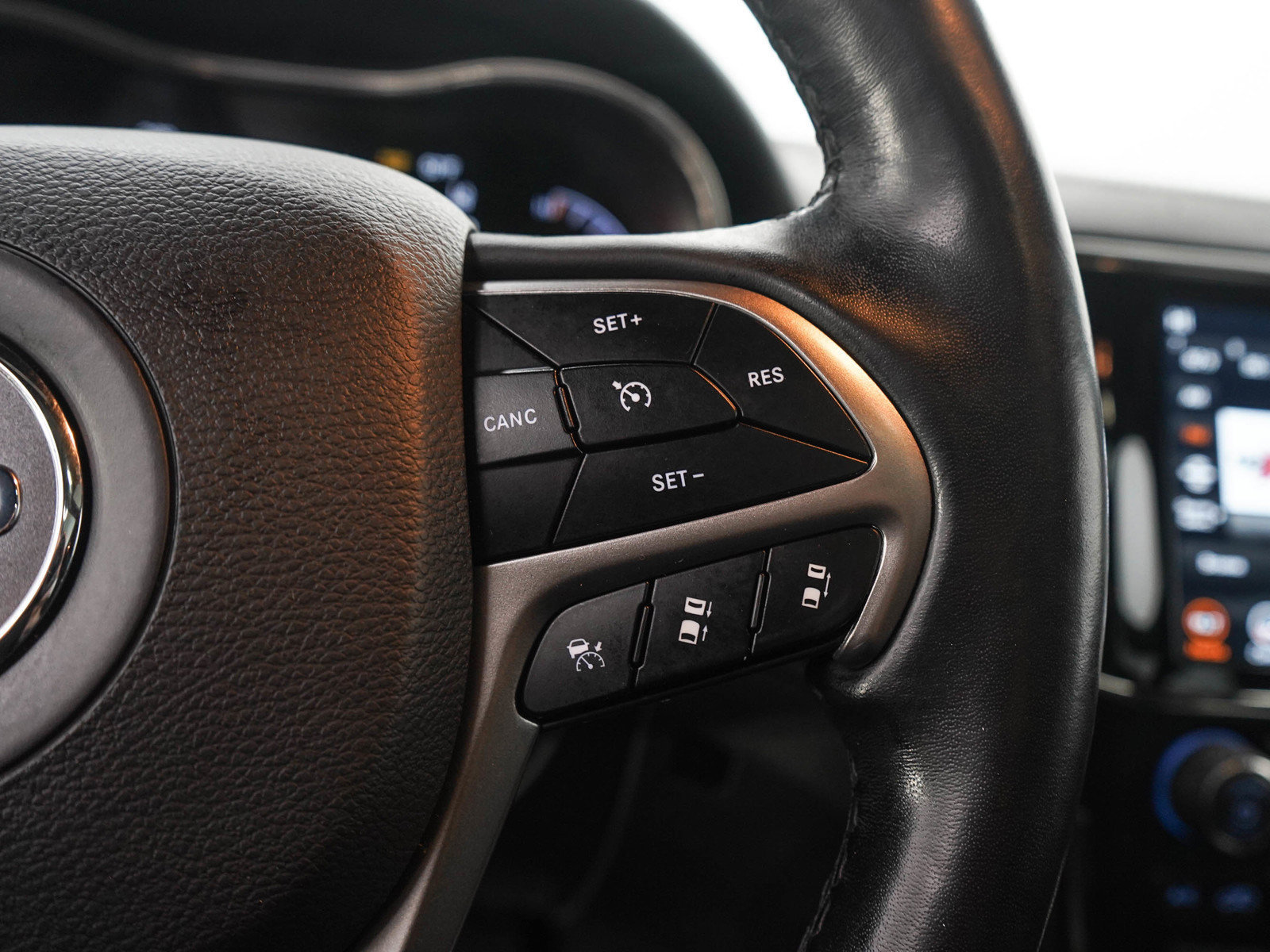 Used 2021 Jeep Grand Cherokee High Altitude AWD/4WD image 26
