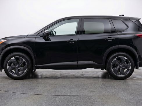 Used 2025 Nissan Rogue SV AWD/4WD image 5