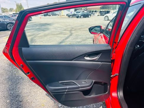 Used 2020 Honda Civic Sport image 24