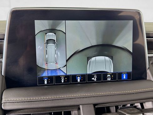 Used 2023 GMC Yukon XL AT4 w/ Technology Package image 53