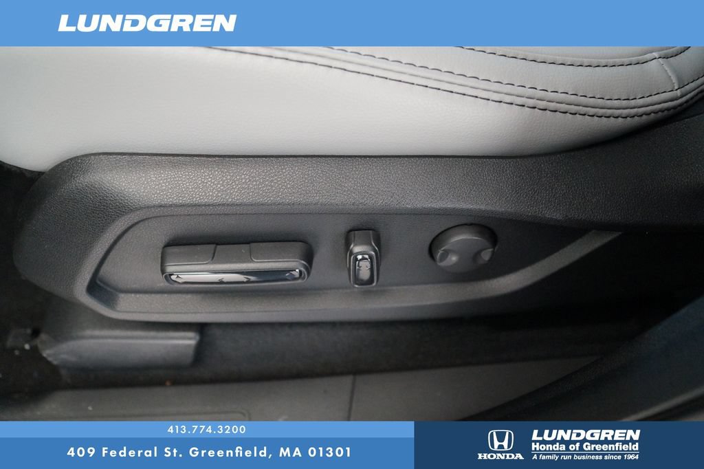 Used 2025 Honda Pilot EX-L image 14